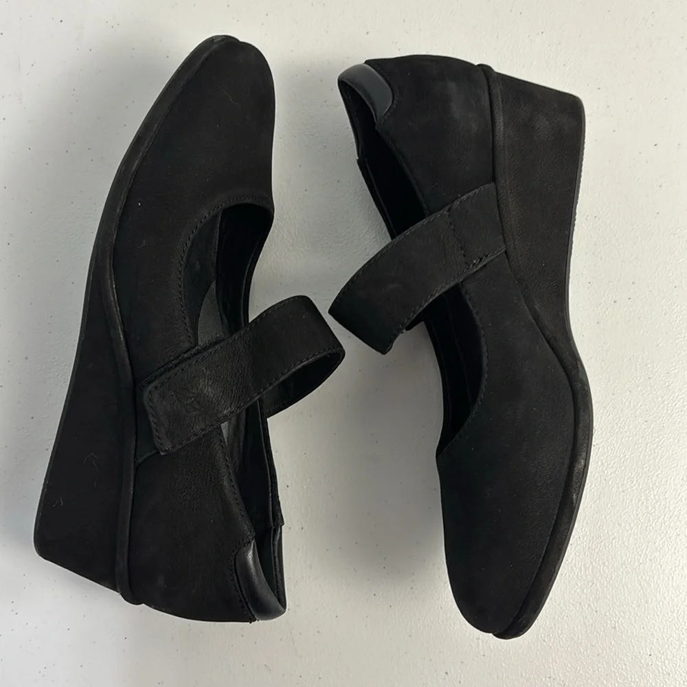 Nurture by Lamaze Black Suede Leather Mary Jane Wedge Shoes‎ 9 Career Minimalist